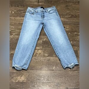 Cropped Straight Jeans